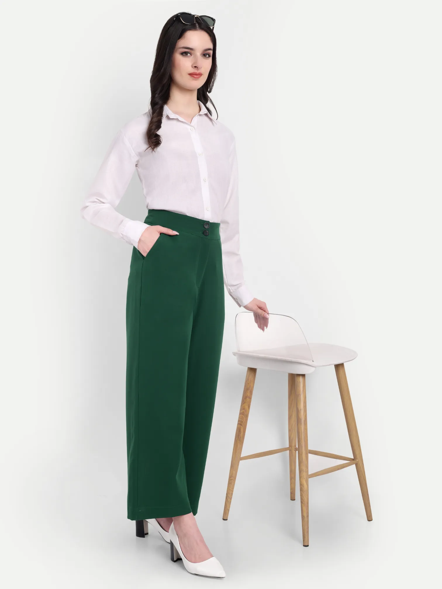 ecomm female shoot